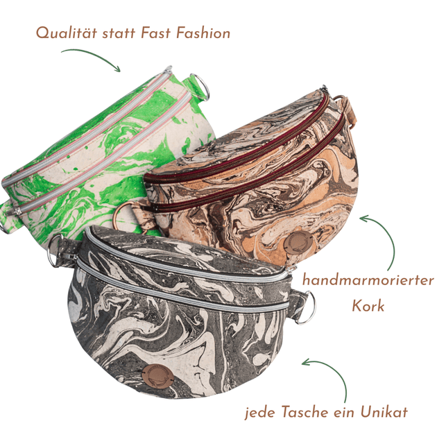 Große Crossbody - Bauchtasche aus handmarmoriertem Kork - nachhaltig & handgemacht - unverzichtbar schön - responsible handmade design