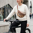 Sling Bag im Bauchtaschen - Style - Handarbeit aus Kork (braun) - unverzichtbar schön - responsible handmade design